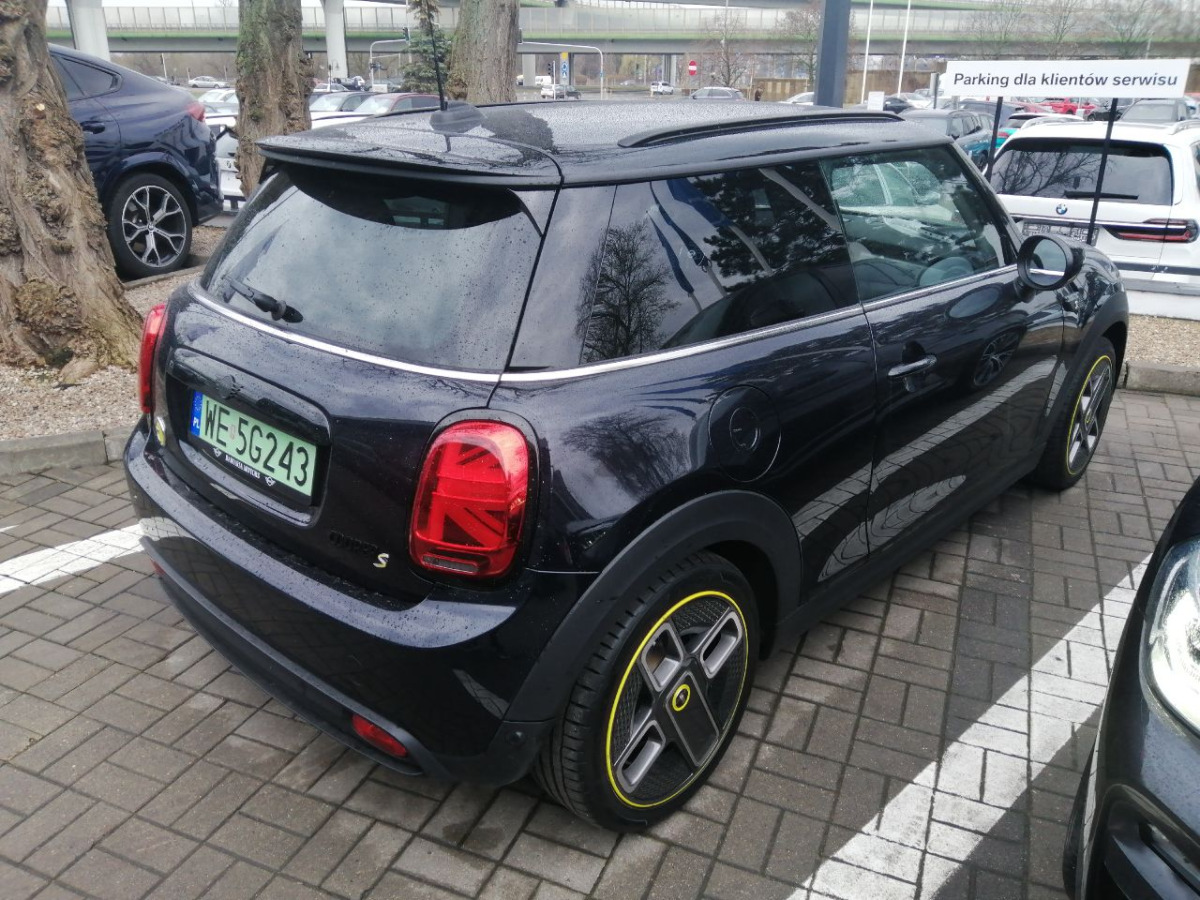 MINI Cooper SE Classic Trim HATCHBACK - Хэтчбек: фото 3 MINI Cooper SE Classic Trim HATCHBACK - Хэтчбек: фото 3