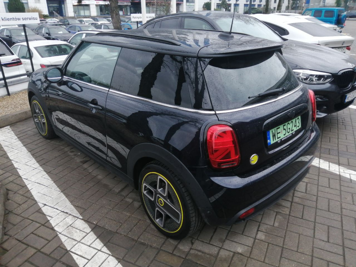 MINI Cooper SE Classic Trim HATCHBACK - Хэтчбек: фото 4 MINI Cooper SE Classic Trim HATCHBACK - Хэтчбек: фото 4