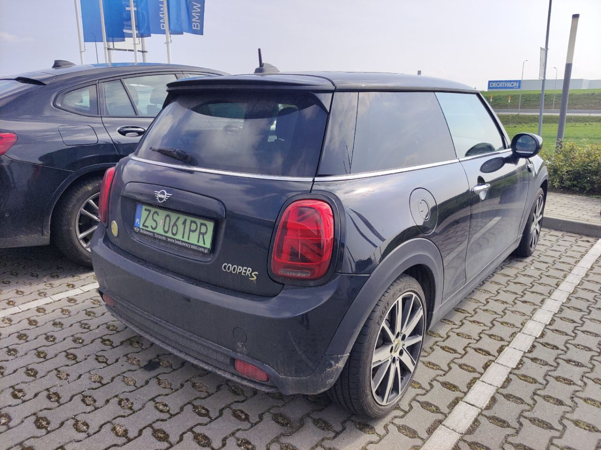 MINI Cooper SE HATCHBACK - Хэтчбек: фото 4 MINI Cooper SE HATCHBACK - Хэтчбек: фото 4