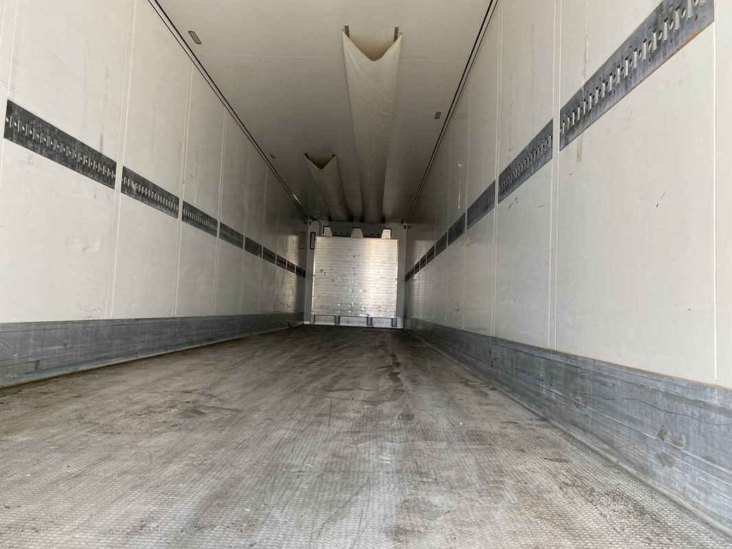 Полуприцеп-рефрижератор SCHMITZ CARGOBULL SCB*S3B CHŁODNIA: фото 9