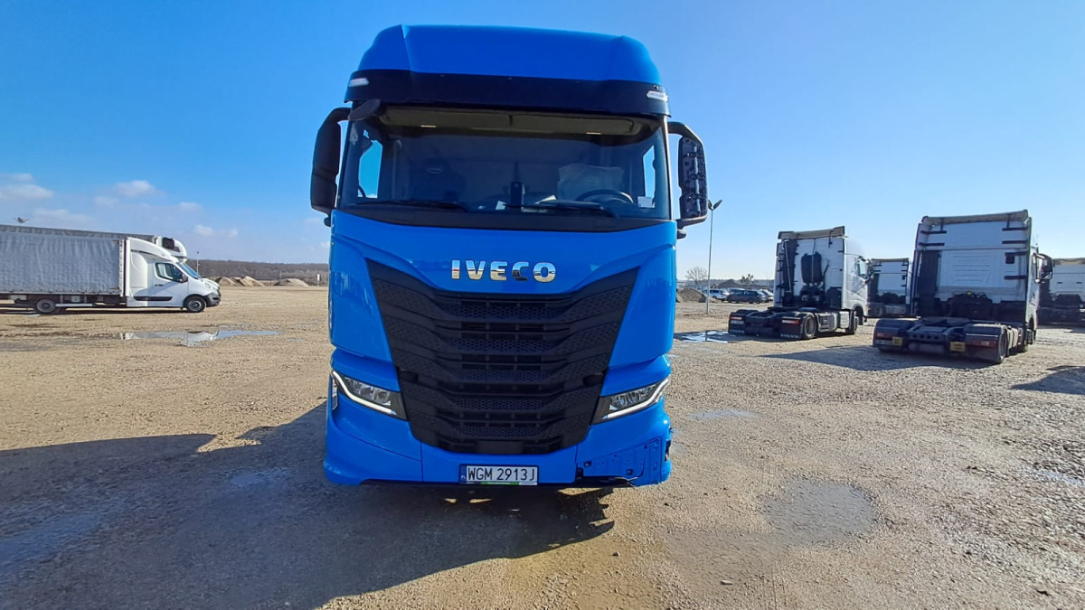 IVECO CIĄGNIK SIODŁOWY - Тягач: фото 3 IVECO CIĄGNIK SIODŁOWY - Тягач: фото 3