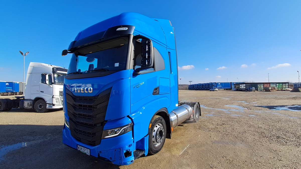 IVECO CIĄGNIK SIODŁOWY - Тягач: фото 2 IVECO CIĄGNIK SIODŁOWY - Тягач: фото 2