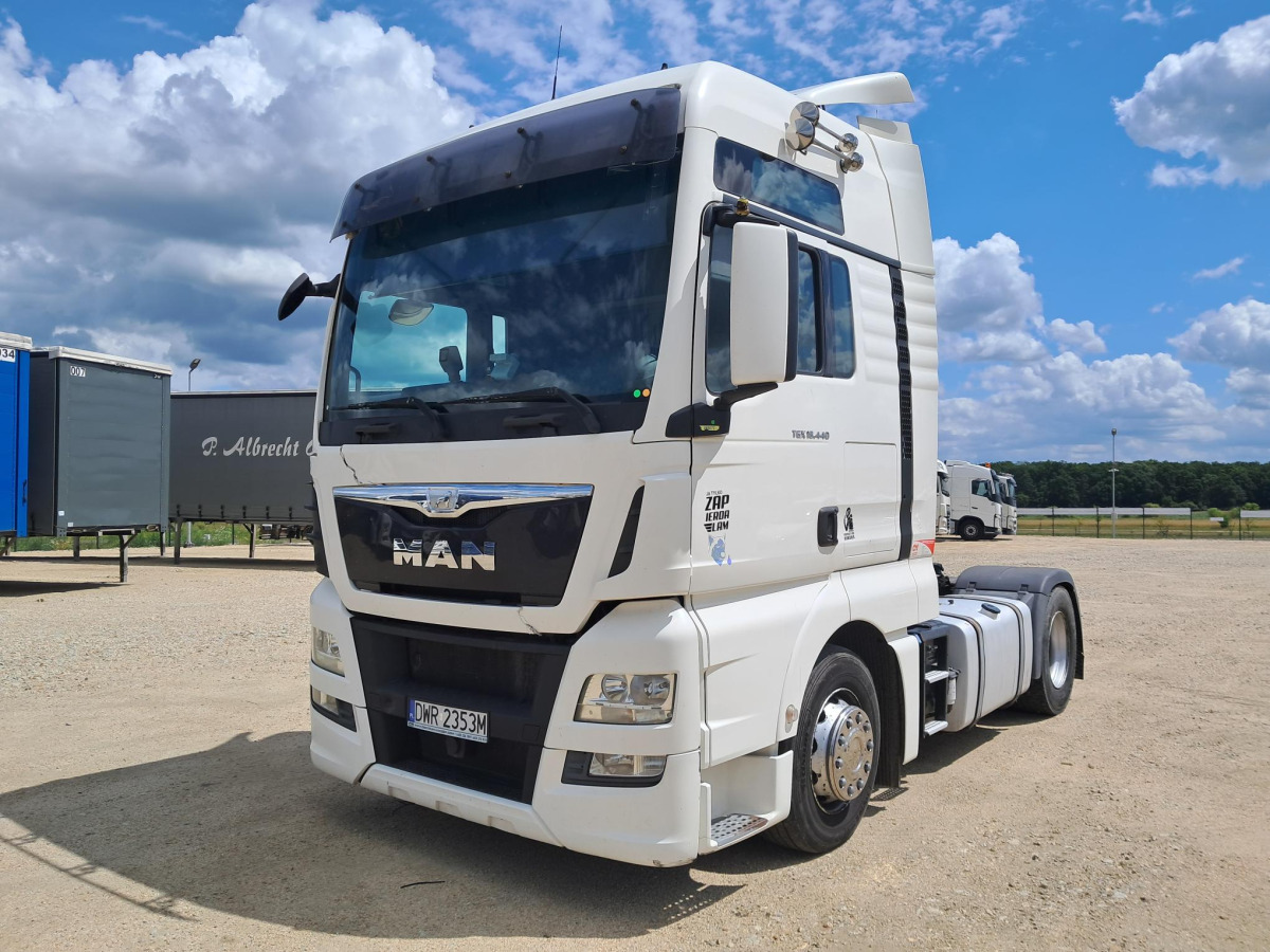 MAN TGX CIĄGNIK SIODŁOWY - Тягач: фото 2 MAN TGX CIĄGNIK SIODŁOWY - Тягач: фото 2