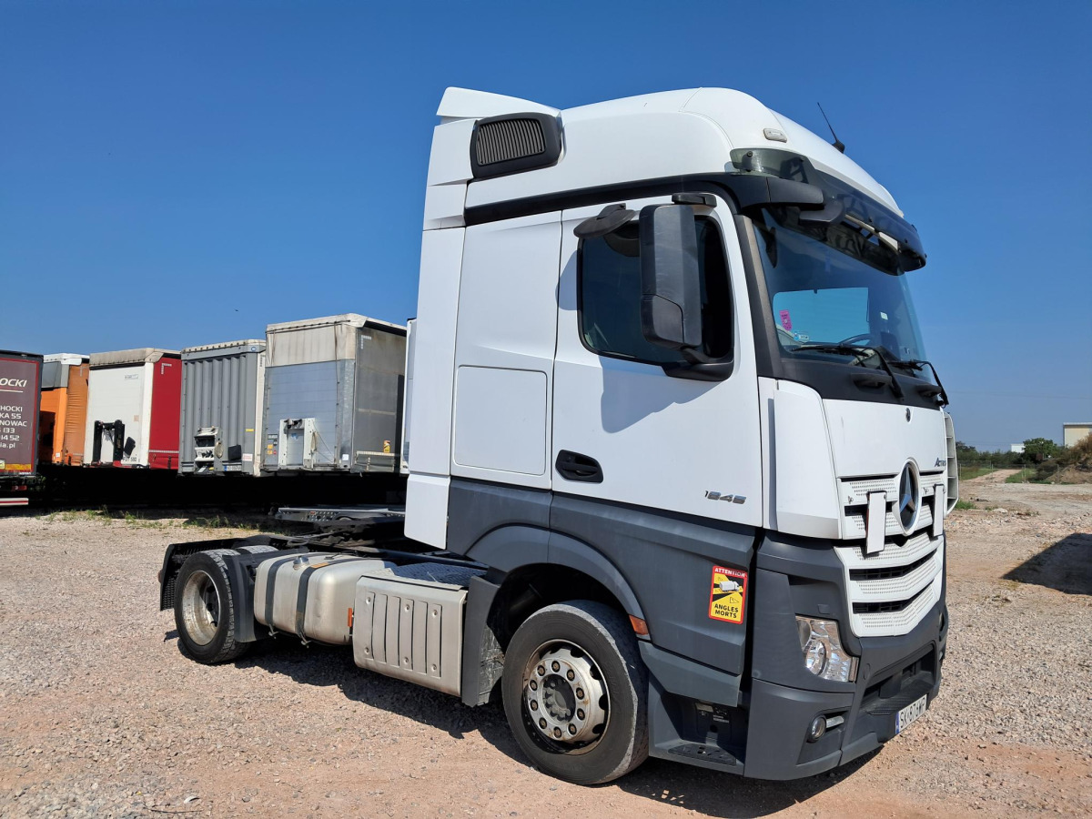MERCEDES BENZ ACTROS CIĄGNIK SIODŁOWY - Тягач: фото 1 MERCEDES BENZ ACTROS CIĄGNIK SIODŁOWY - Тягач: фото 1