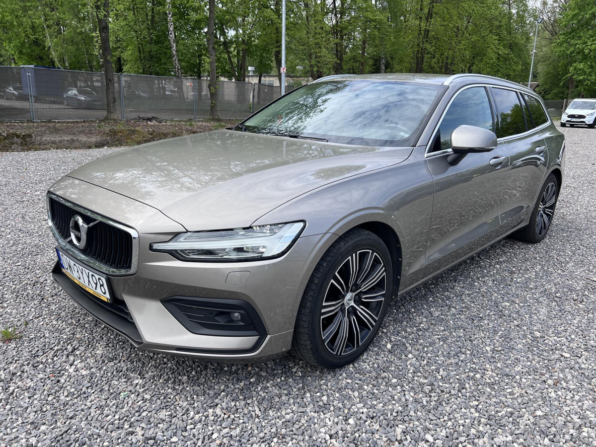 VOLVO V60 D4 2.0 MOMENTUM SUV - Внедорожник: фото 3 VOLVO V60 D4 2.0 MOMENTUM SUV - Внедорожник: фото 3