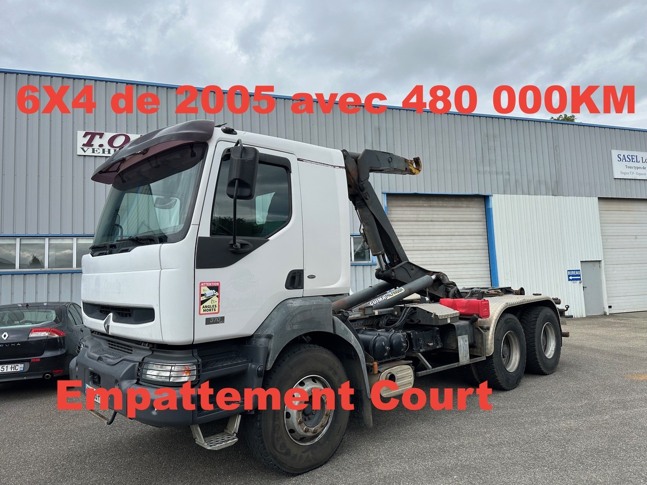 RENAULT KERAX 370 DCI - Крюковой мультилифт: фото 1 RENAULT KERAX 370 DCI - Крюковой мультилифт: фото 1