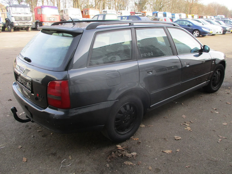 Audi A4 Avant 1.9 tdi , S-Line , Manual , Airco , EXPORT - Легковой автомобиль: фото 3 Audi A4 Avant 1.9 tdi , S-Line , Manual , Airco , EXPORT - Легковой автомобиль: фото 3