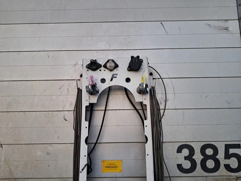 Тентованный полуприцеп Fliegl 3x Ror Axle , Flat Trailer: фото 6