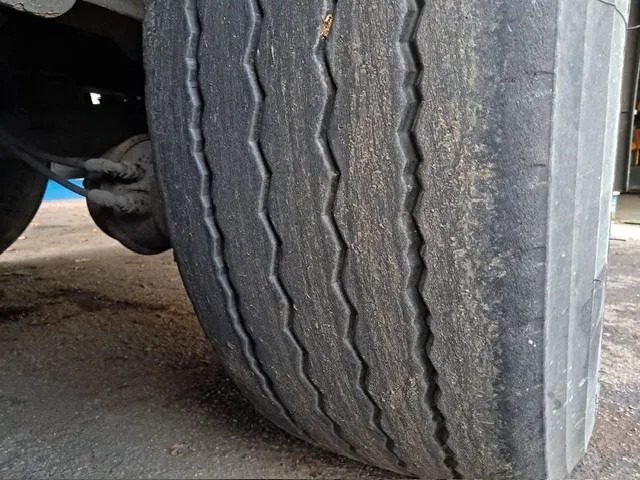 Тентованный полуприцеп Fliegl 3x Ror Axle , Flat Trailer: фото 12