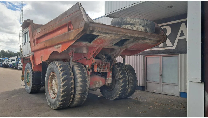 Hitachi Euclid R40C - Карьерный самосвал: фото 3 Hitachi Euclid R40C - Карьерный самосвал: фото 3