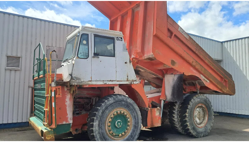 Hitachi Euclid R40C - Карьерный самосвал: фото 1 Hitachi Euclid R40C - Карьерный самосвал: фото 1