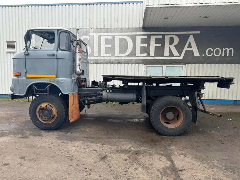 IFA W 50 LA , 4x4 - Грузовик бортовой/ Платформа: фото 2 IFA W 50 LA , 4x4 - Грузовик бортовой/ Платформа: фото 2