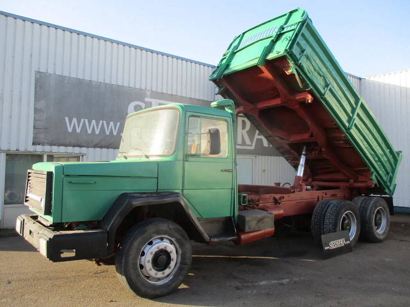 Iveco Magirus deutz 260-26, 6x4 , 6 Cylinder water cooled , 3 way tipper , Spring suspension - Самосвал: фото 1 Iveco Magirus deutz 260-26, 6x4 , 6 Cylinder water cooled , 3 way tipper , Spring suspension - Самосвал: фото 1