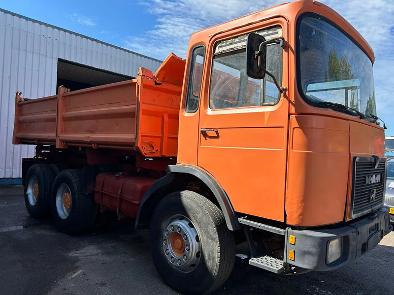 MAN 26.281, 6X4, Tipper, Spring Suspension , 362 engine and gearbox - Самосвал: фото 4 MAN 26.281, 6X4, Tipper, Spring Suspension , 362 engine and gearbox - Самосвал: фото 4