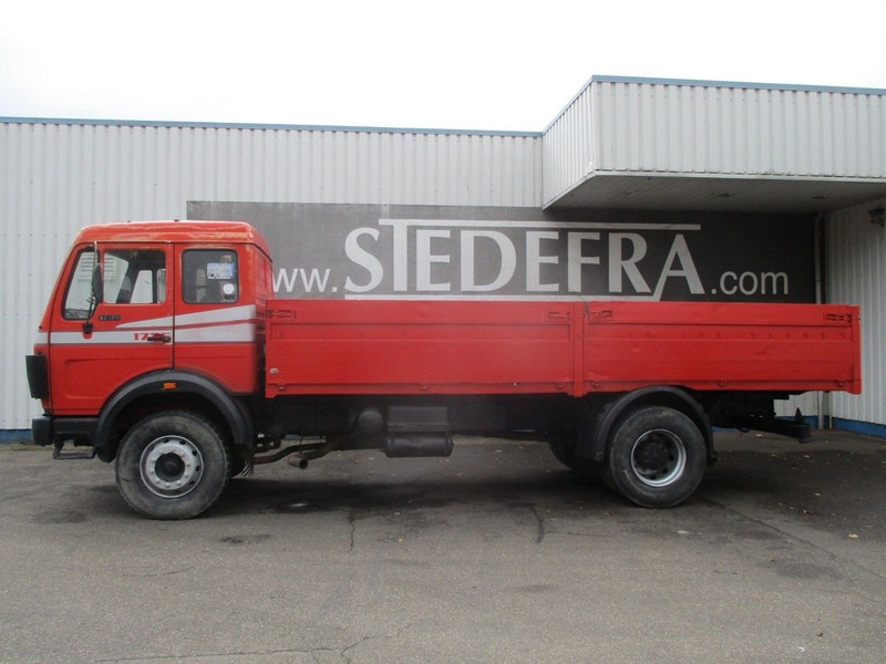 Mercedes-Benz 1626 , V8 , ZF Manual , spring suspension - Грузовик бортовой/ Платформа: фото 2 Mercedes-Benz 1626 , V8 , ZF Manual , spring suspension - Грузовик бортовой/ Платформа: фото 2