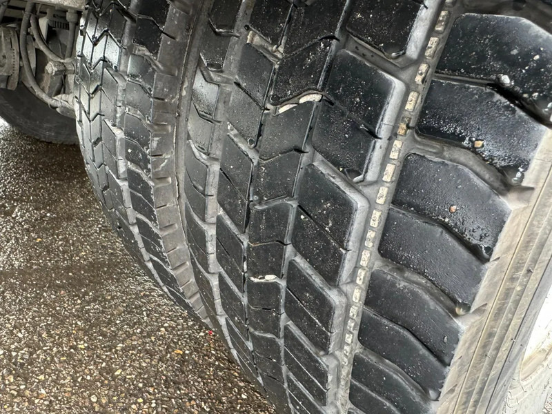Грузовик с закрытым кузовом Renault Midlum 180 DXI, Spring Suspension, Drum Brakes: фото 13