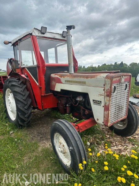 1973/1974 McCormick 434 med Dalen 1254 vedmaskin - Трактор: фото 1 1973/1974 McCormick 434 med Dalen 1254 vedmaskin - Трактор: фото 1