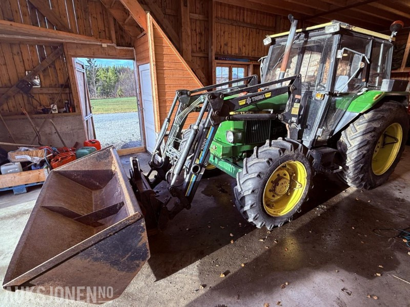 1984 John Deere 1140 4576 timer m/ Pallegafler, Grusskuffe, Snøskuffe, Kjetting - Трактор: фото 1 1984 John Deere 1140 4576 timer m/ Pallegafler, Grusskuffe, Snøskuffe, Kjetting - Трактор: фото 1