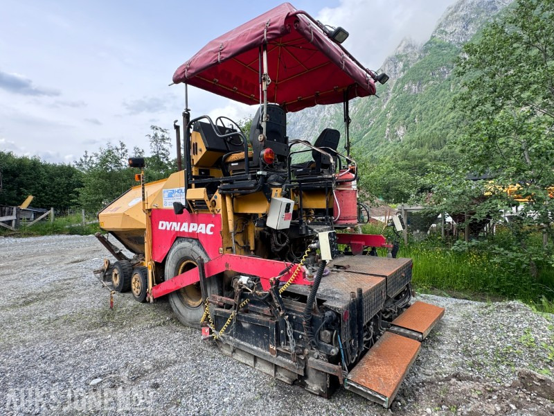 1995 Dynapac F8 - 4W - Asfaltutlegger - Gått 2921 timer - 1 Eier - Строительное оборудование: фото 3 1995 Dynapac F8 - 4W - Asfaltutlegger - Gått 2921 timer - 1 Eier - Строительное оборудование: фото 3