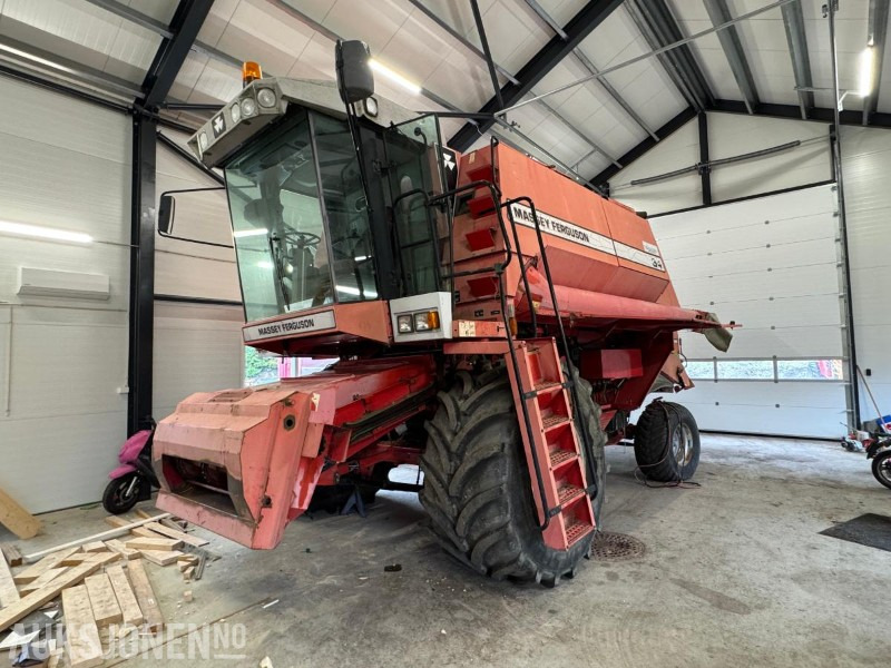 1996 Massey Ferguson MF 34 skurtresker - Зерноуборочный комбайн: фото 1 1996 Massey Ferguson MF 34 skurtresker - Зерноуборочный комбайн: фото 1