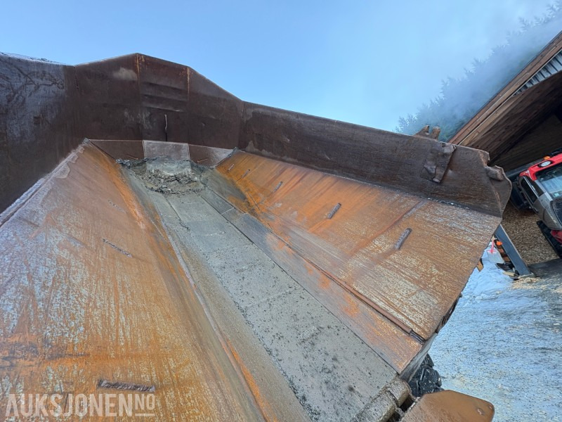 2000 Moxy MT30R 6X6 hjuldrift - registrert i kjøretøyregisteres som motorredskap - Внедорожный самосвал: фото 5 2000 Moxy MT30R 6X6 hjuldrift - registrert i kjøretøyregisteres som motorredskap - Внедорожный самосвал: фото 5