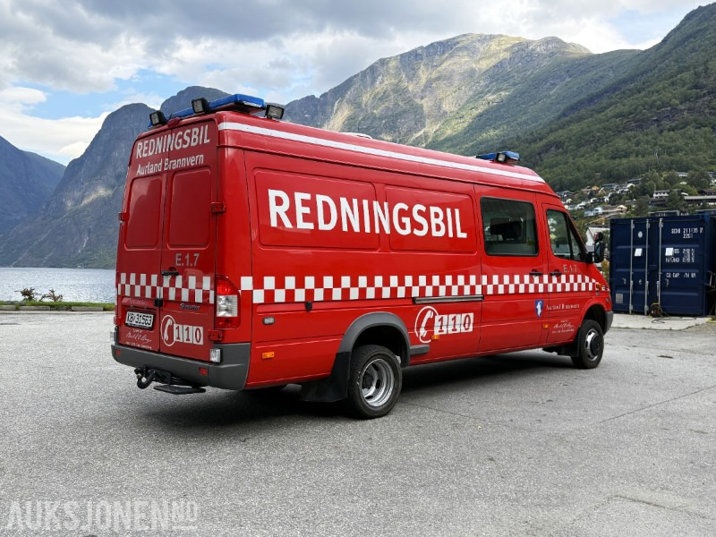 2005 Mercedes-Benz Sprinter 4-motion / 4X4 redningsbil - fullutstyrt - Пожарная машина: фото 3 2005 Mercedes-Benz Sprinter 4-motion / 4X4 redningsbil - fullutstyrt - Пожарная машина: фото 3