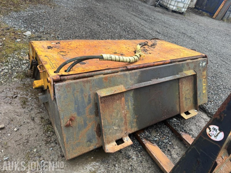 Мини-погрузчик с бортовым поворотом 2007 Gehl 4640 Kompaktlaster - Skuffe - Gafler - Kost - Timer: 1089: фото 26 Мини-погрузчик с бортовым поворотом 2007 Gehl 4640 Kompaktlaster - Skuffe - Gafler - Kost - Timer: 1089: фото 26