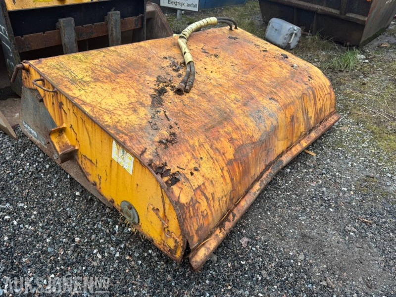 Мини-погрузчик с бортовым поворотом 2007 Gehl 4640 Kompaktlaster - Skuffe - Gafler - Kost - Timer: 1089: фото 22 Мини-погрузчик с бортовым поворотом 2007 Gehl 4640 Kompaktlaster - Skuffe - Gafler - Kost - Timer: 1089: фото 22