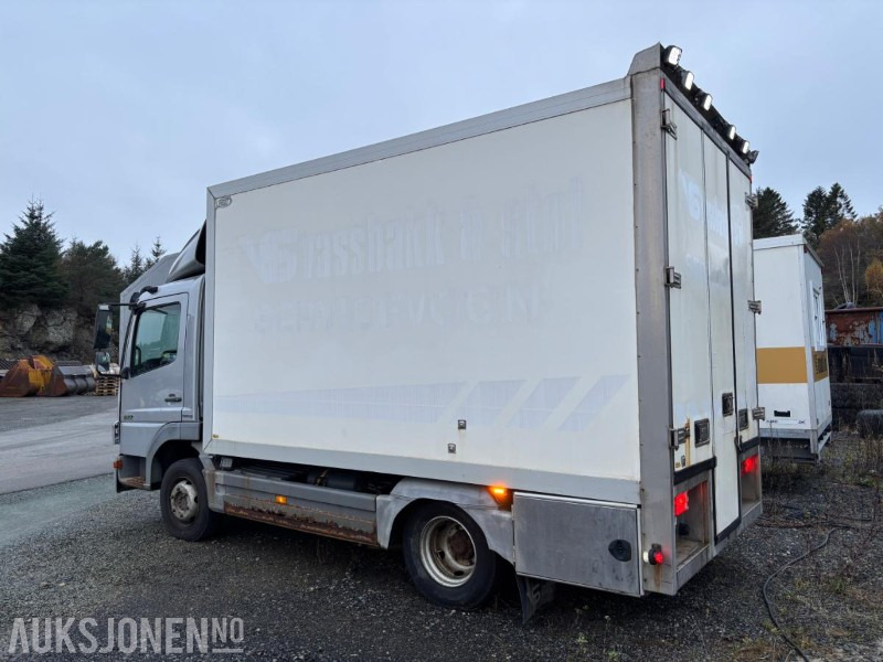 2007 Mercedes-Benz Servicebil Med Palfinger kran og Diesel generator. - Грузовик с закрытым кузовом: фото 3 2007 Mercedes-Benz Servicebil Med Palfinger kran og Diesel generator. - Грузовик с закрытым кузовом: фото 3