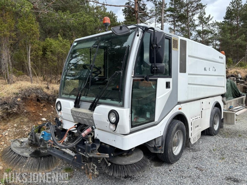 2010 Bucher CityCat 5000 feiebil / kostebil - Строительное оборудование: фото 1 2010 Bucher CityCat 5000 feiebil / kostebil - Строительное оборудование: фото 1