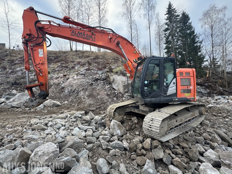 2014 Hitachi ZX225USLC-5B Beltegraver med tiltrotator og pusseskuffe - Экскаватор: фото 1 2014 Hitachi ZX225USLC-5B Beltegraver med tiltrotator og pusseskuffe - Экскаватор: фото 1