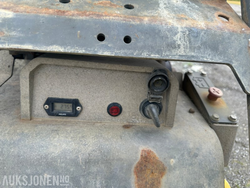 2016 Wacker neuson Vibroplate DPU6555Heh - Rep-objekt - Каток: фото 5 2016 Wacker neuson Vibroplate DPU6555Heh - Rep-objekt - Каток: фото 5