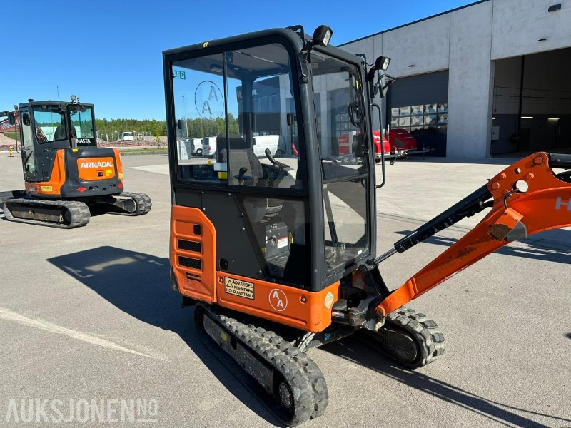 2017 Hitachi ZX19-5A CR minigraver / 3 skuffer / CE merket / 1.725 timer - Мини-экскаватор: фото 4 2017 Hitachi ZX19-5A CR minigraver / 3 skuffer / CE merket / 1.725 timer - Мини-экскаватор: фото 4