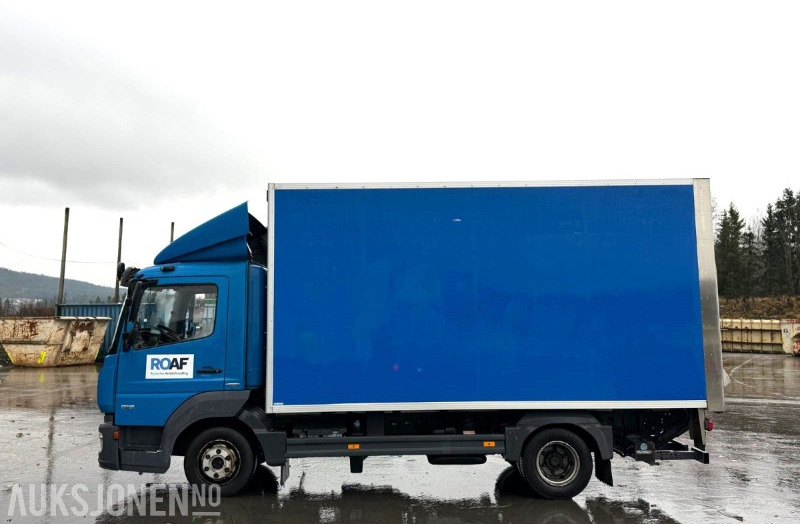 2017 Mercedes-Benz ATEGO 818 L skapbil | Palfinger lift | Ulefoss skap - Грузовик с закрытым кузовом: фото 2 2017 Mercedes-Benz ATEGO 818 L skapbil | Palfinger lift | Ulefoss skap - Грузовик с закрытым кузовом: фото 2