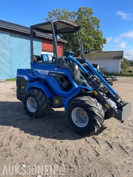 2017 Multione 7.3S minilaster - 4WD. - Мини-погрузчик с бортовым поворотом: фото 2 2017 Multione 7.3S minilaster - 4WD. - Мини-погрузчик с бортовым поворотом: фото 2