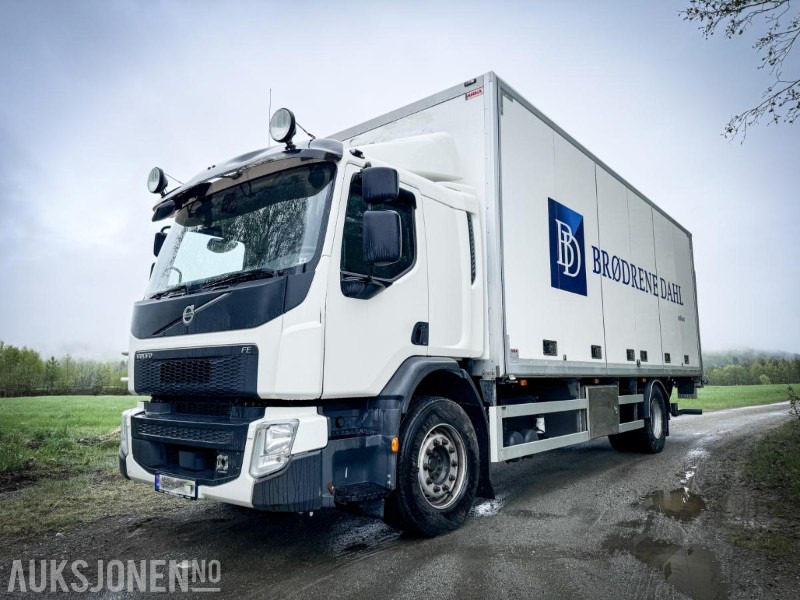 2017 Volvo FE - 320 - Distribusjons lastebil med bakløft - Gått kun 264.000 km - Грузовик с закрытым кузовом: фото 1 2017 Volvo FE - 320 - Distribusjons lastebil med bakløft - Gått kun 264.000 km - Грузовик с закрытым кузовом: фото 1