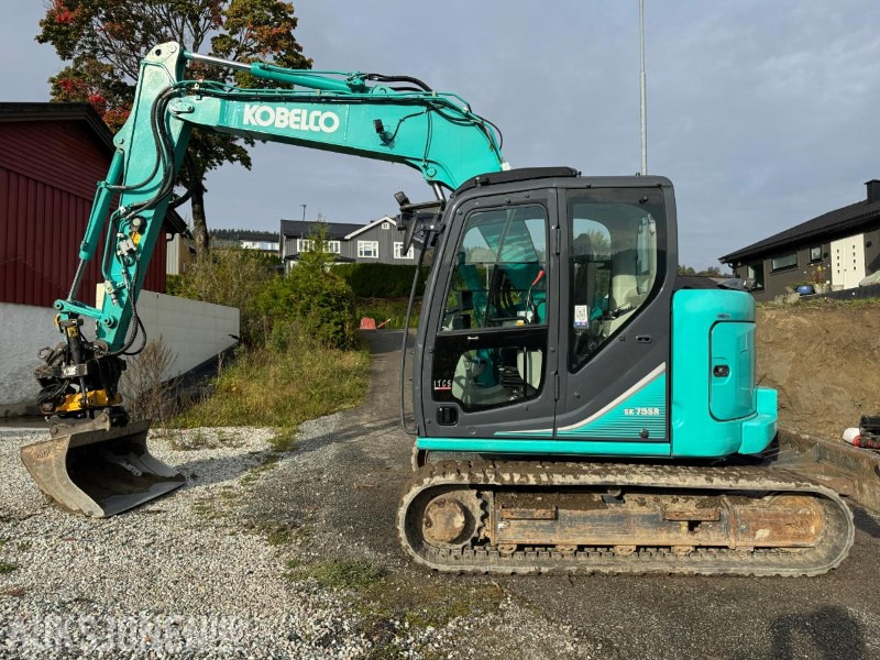 2018 Kobelco SK75SR-3E gravemaskin med 2 skuffer / Tiltrotator - Экскаватор: фото 2 2018 Kobelco SK75SR-3E gravemaskin med 2 skuffer / Tiltrotator - Экскаватор: фото 2