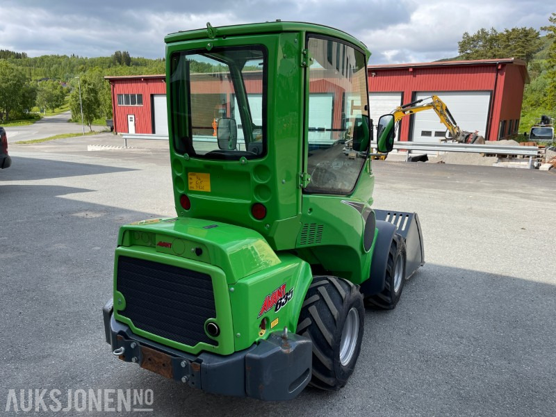 2019 Avant 635 Med Tett hytte, Teleskopfunksjon, Skuffe, og Tokvam Snøfres - Мини-погрузчик с бортовым поворотом: фото 5 2019 Avant 635 Med Tett hytte, Teleskopfunksjon, Skuffe, og Tokvam Snøfres - Мини-погрузчик с бортовым поворотом: фото 5