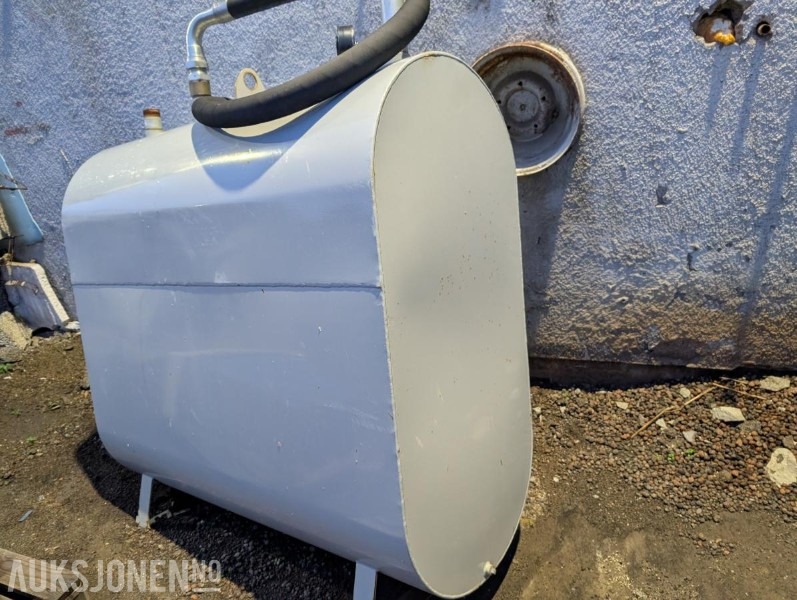 2019 Ubrukt dieseltank med brukt pumpe - Строительное оборудование: фото 1 2019 Ubrukt dieseltank med brukt pumpe - Строительное оборудование: фото 1