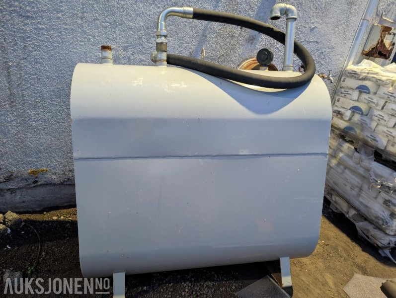 2019 Ubrukt dieseltank med brukt pumpe - Строительное оборудование: фото 2 2019 Ubrukt dieseltank med brukt pumpe - Строительное оборудование: фото 2