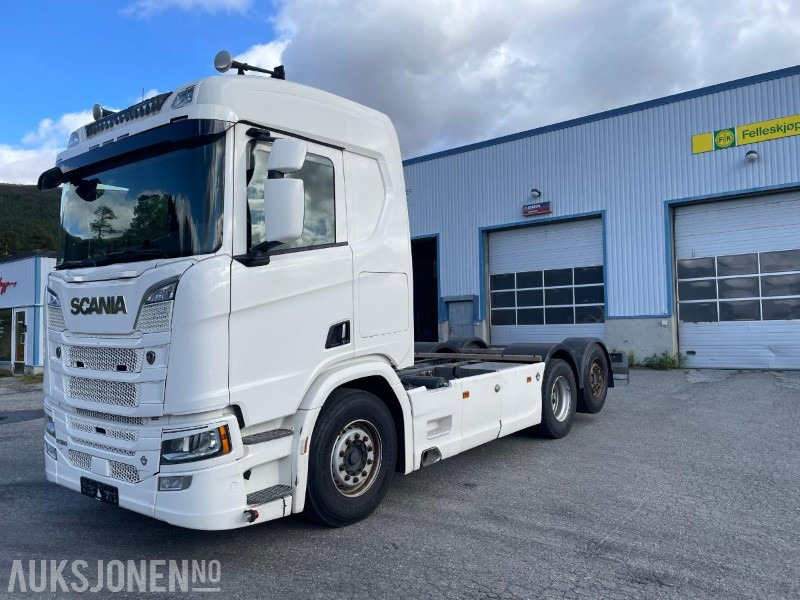 2020 Scania R580 6X2 CHASSIS - 570.526 KM/VBG/HELLUFT - Грузовик-шасси: фото 1 2020 Scania R580 6X2 CHASSIS - 570.526 KM/VBG/HELLUFT - Грузовик-шасси: фото 1