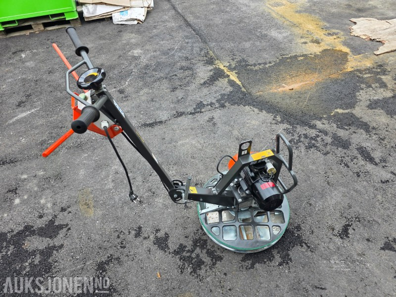 2021 Husqvarna BG245 helikopter/glattemaskin - 220 V - 1,5kW - Каток: фото 4 2021 Husqvarna BG245 helikopter/glattemaskin - 220 V - 1,5kW - Каток: фото 4