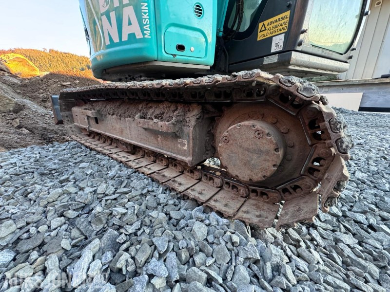 Экскаватор 2021 Kobelco SK75SR-7 - 8 tonns Gravemaskin - Sentralsmøring - Engcon tiltrotator - Hammer - Pusskuffe - Gallerskufffe - Graveskuffe - Smalskuffe og Klype - Gått 2732 timer: фото 7