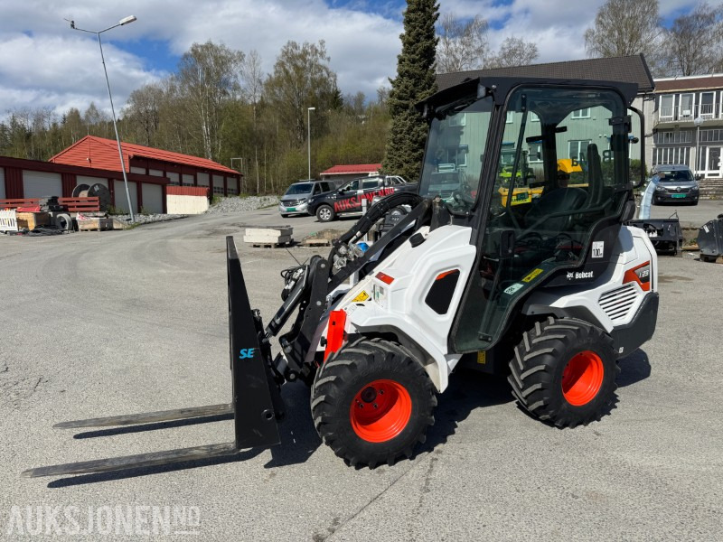 2022 Bobcat L23 kompaktlaster med skuffe, gafler og hydraulisksnøskjær - Мини-погрузчик с бортовым поворотом: фото 1 2022 Bobcat L23 kompaktlaster med skuffe, gafler og hydraulisksnøskjær - Мини-погрузчик с бортовым поворотом: фото 1