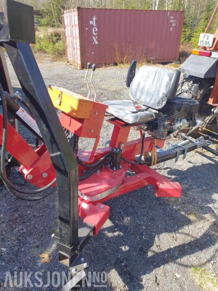 2023 ATV-traktor graver med planeringsskuff, verktøykasse og sikkerhetssele - Мини-экскаватор: фото 3 2023 ATV-traktor graver med planeringsskuff, verktøykasse og sikkerhetssele - Мини-экскаватор: фото 3