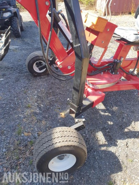 2023 ATV-traktor graver med planeringsskuff, verktøykasse og sikkerhetssele - Мини-экскаватор: фото 4 2023 ATV-traktor graver med planeringsskuff, verktøykasse og sikkerhetssele - Мини-экскаватор: фото 4