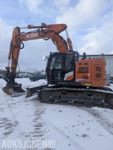 2023 Hitachi ZX225USLC-7 - Montabert CPA, GPS, rototilt, to-delt bom +++ - Экскаватор: фото 1 2023 Hitachi ZX225USLC-7 - Montabert CPA, GPS, rototilt, to-delt bom +++ - Экскаватор: фото 1