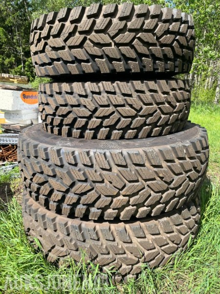 2024 Andre NOKIAN hakkepelitta TRI 40 timer - Трактор: фото 1 2024 Andre NOKIAN hakkepelitta TRI 40 timer - Трактор: фото 1