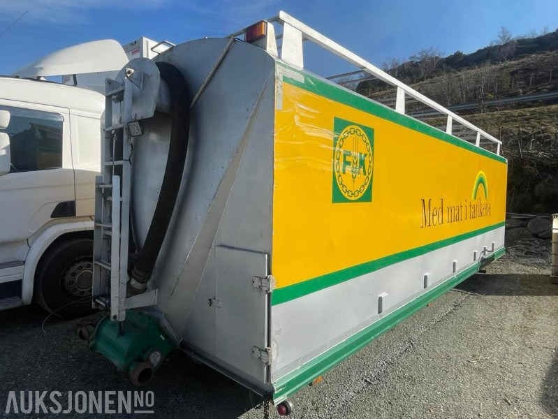 2005 Tank til mel og korn - Bulk-transport - 35 000 liter - Tipp kydraulikk - 7 rom - Kamera - Sluser - Hjelperamme. - Грузовик: фото 5 2005 Tank til mel og korn - Bulk-transport - 35 000 liter - Tipp kydraulikk - 7 rom - Kamera - Sluser - Hjelperamme. - Грузовик: фото 5