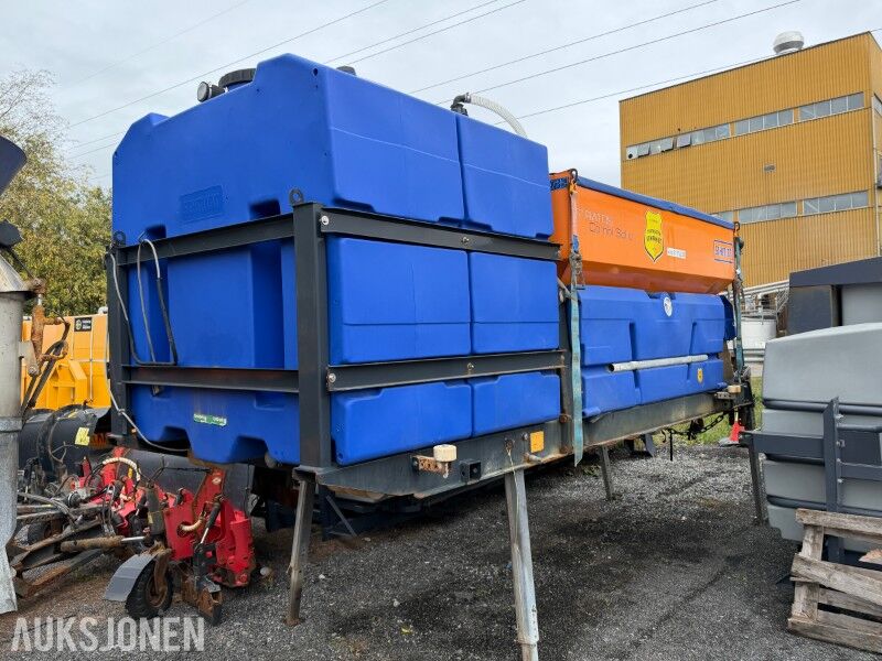 2018 SCHMIDT STRATOS COMBI SOLIQ KOMBISPREDER - STRATOS 660 RSP - Грузовик: фото 1 2018 SCHMIDT STRATOS COMBI SOLIQ KOMBISPREDER - STRATOS 660 RSP - Грузовик: фото 1